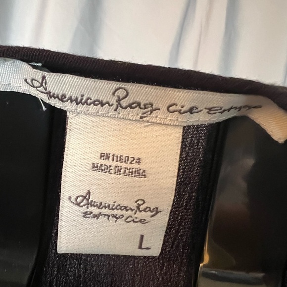 Elegant Black Lace Trim Top - Picture 6 of 6